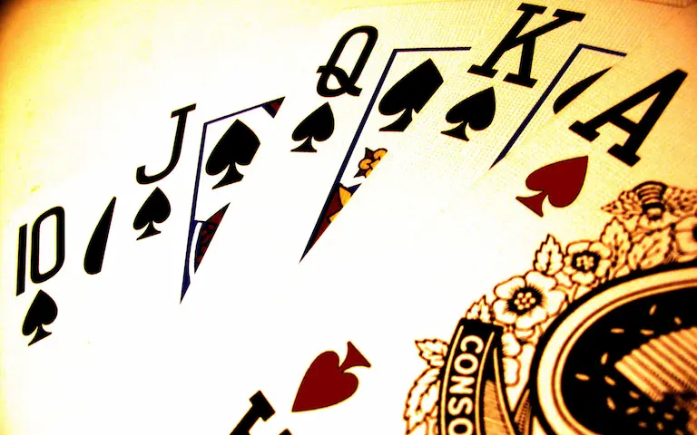 Hé lộ các mẹo chơi poker 22bet dễ thắng